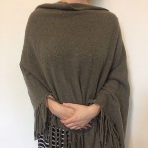 Garnet Hill 100% Cashmere Poncho